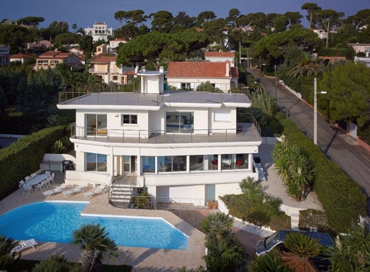 Villa for sale